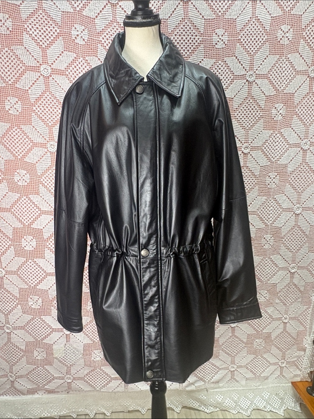 Vintage Danier Black Genuine Leather Drawstring Waist Coat Size M